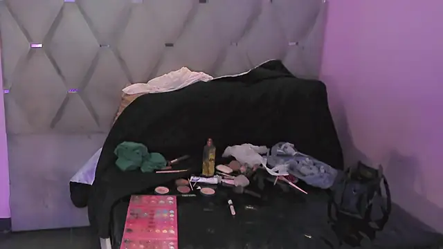 Daniiela_Ember webcam