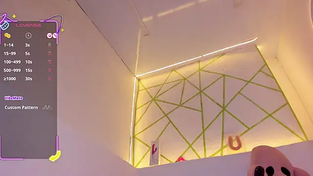 natycute_13 - Natycute_13's free webcam - UK Sex Cams