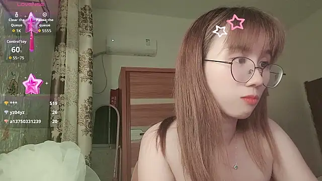Lili_666 webcam