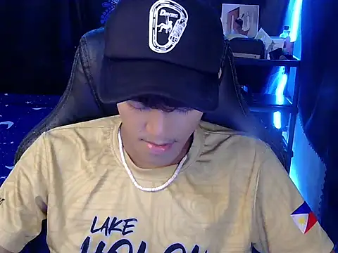 hugekenbigcock webcam