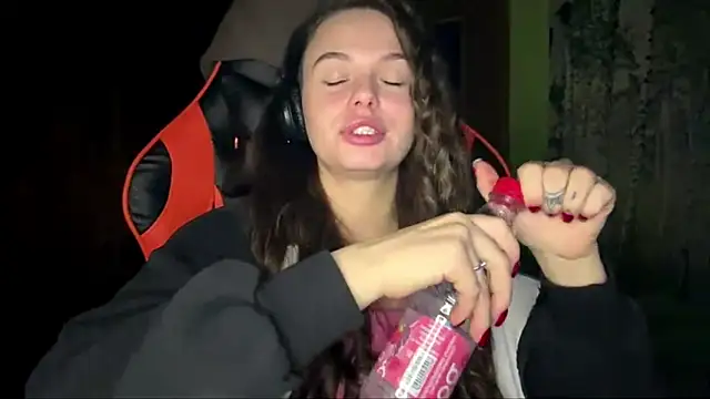 ThedaStrevell webcam