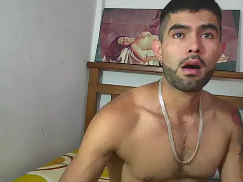 hideonbush051 webcam