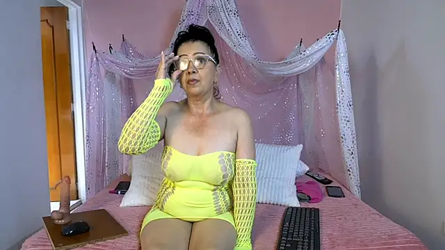 selene_moretti live sex cam