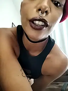 Helenoir live sex cam