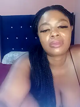 Luciouslips00 webcam