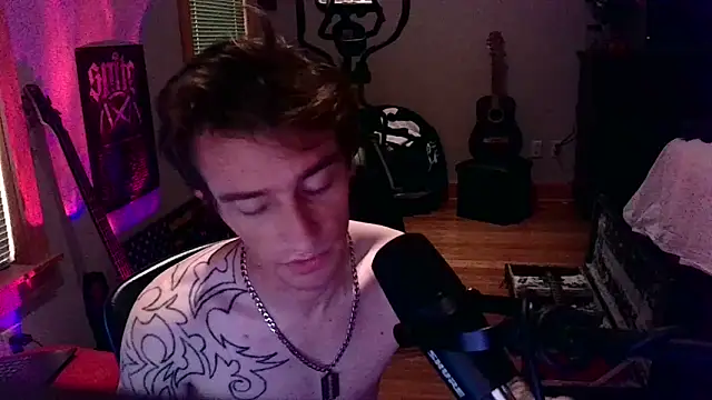 LEVIATHANX666 webcam