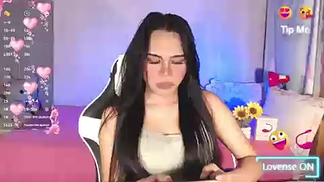 SweetSurrender_ webcam