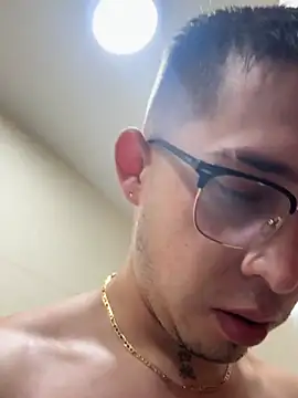 Tommas_Jhonson webcam