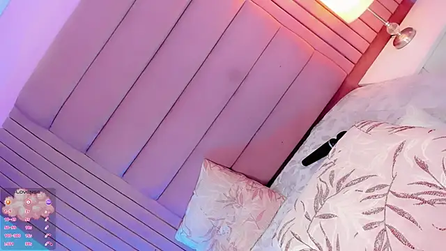 Camille_deluxe webcam