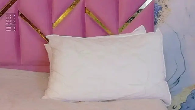 EbonyCoWorker webcam