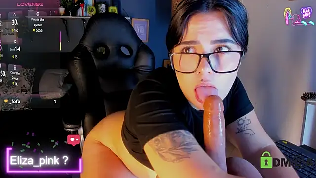 eliza_pink24 webcam