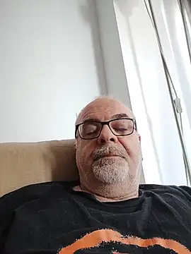 satiro_sevilla (M grandpa) - CUM ALL OPEN WINDOWS