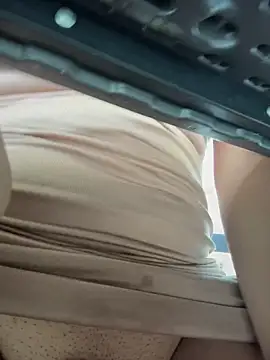 sara_calderon webcam