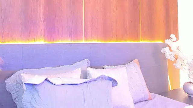 _Megan_Angel_ webcam