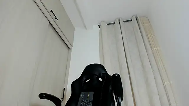 Biscuit_oliva webcam