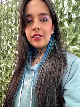 annie_alicee - Annie_Alicee's free webcam - UK Sex Cams