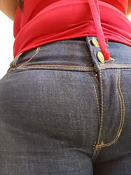 roxanasexy2025 webcam