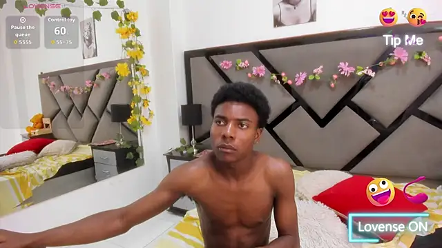 NoahJhonson69 webcam