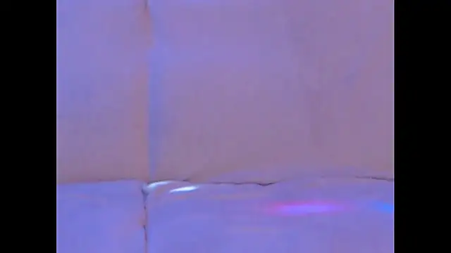 LucyStella8888 webcam