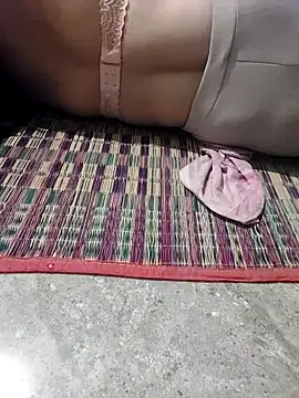 TamilDreamgirl08 webcam