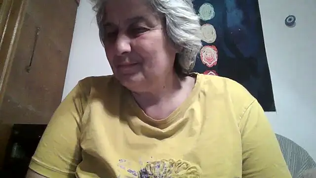 ExquisiteMature webcam