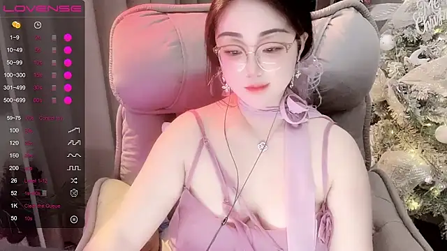 Monica-666888- webcam