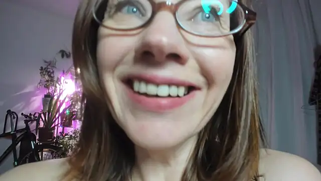 Constancia_pure - Live Cam