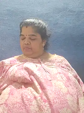 tamilthanushri webcam