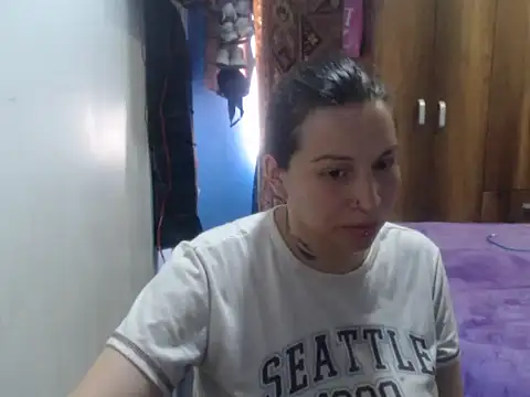 layanafuckass webcam