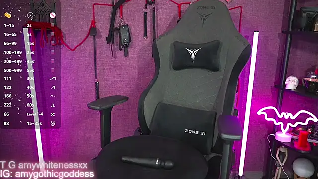 amywhitenessxx webcam