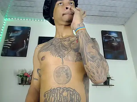 Tatoo_Noah webcam