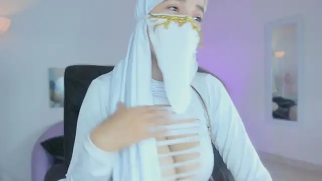 salma_isawwii webcam