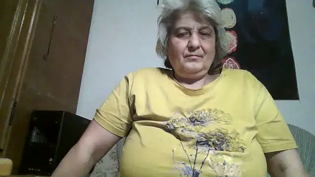 ExquisiteMature webcam