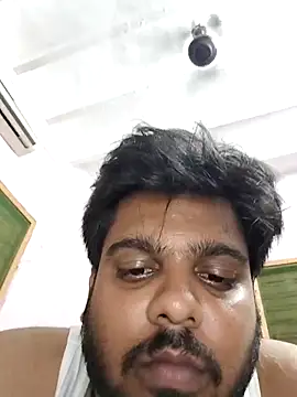 Cute_Big_Hairy_Bear webcam