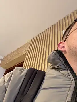 Tommas_Jhonson webcam