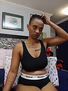 JANIELEE8XXXXX webcam