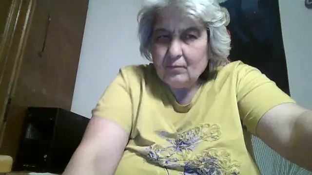 ExquisiteMature webcam