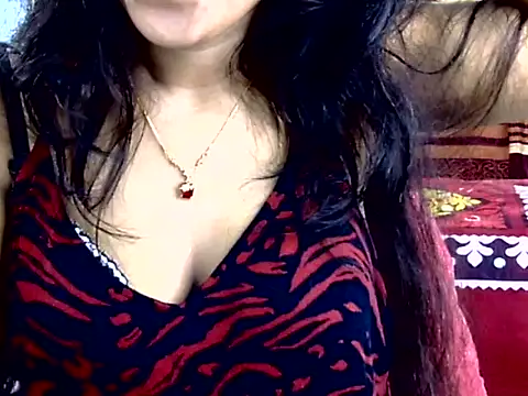 Noor_Zarin webcam
