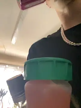 Twist_N_Tease webcam