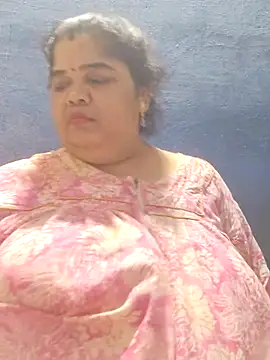 tamilthanushri webcam