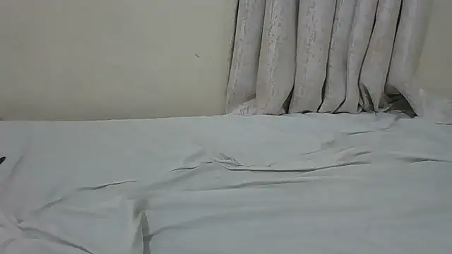 Silky_siren24 webcam