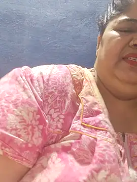 tamilthanushri webcam