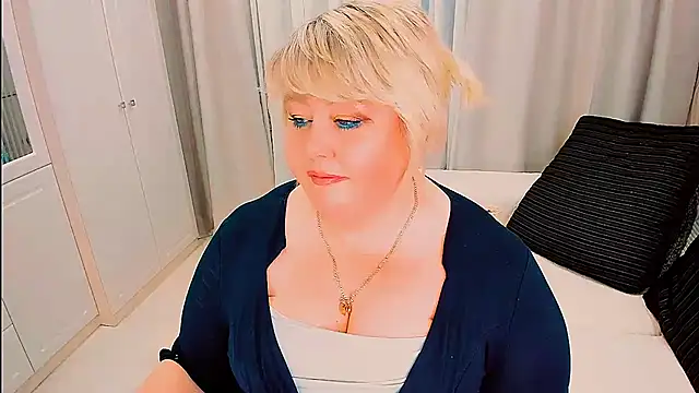 BIGTITSBBW webcam