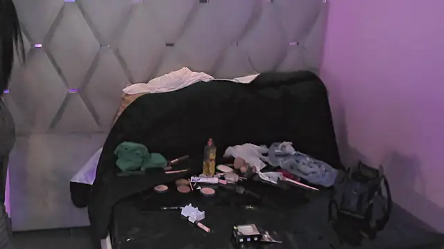 Daniiela_Ember webcam