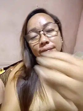 Webcam Model (asianwet4u) is live