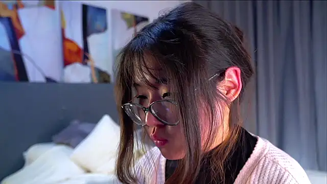 NelleMihalko - Live Cam