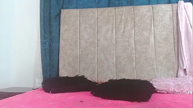 Slut_Full_Messy webcam