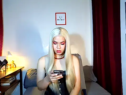 MistressLuna1 webcam