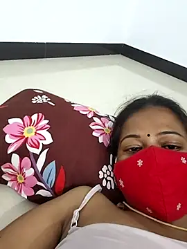 Webcam Model (Tamil_Sanjana_)  is live.Free join now!