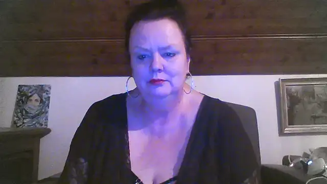 TiffanyMature webcam